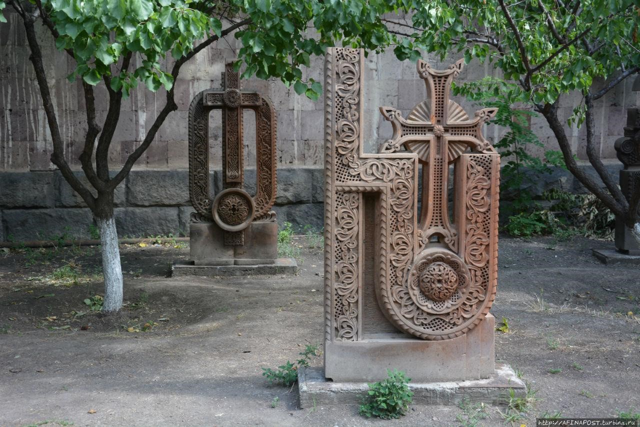 Vrt_armenskih_slova3